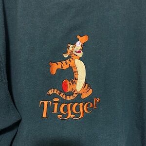 Disney vintage tigger sweater Winnie the Pooh